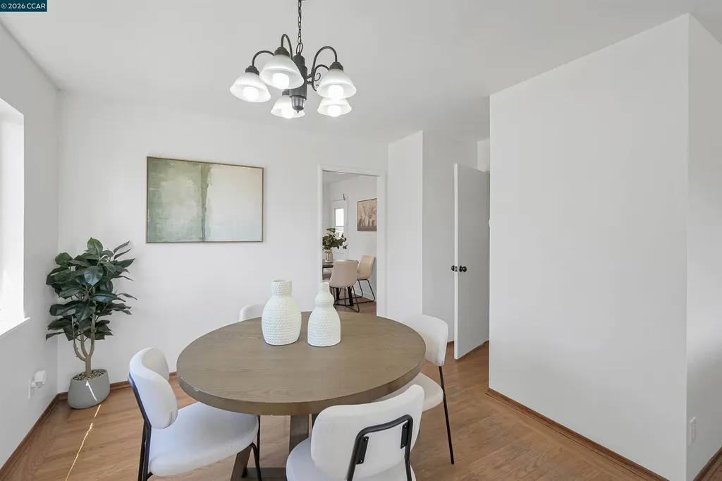 2880 Morgan Avenue Oakland CA 94602
