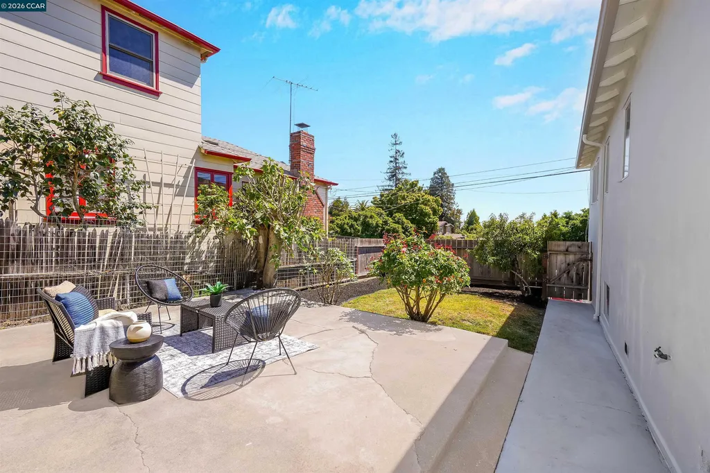 2880 Morgan Avenue Oakland CA 94602