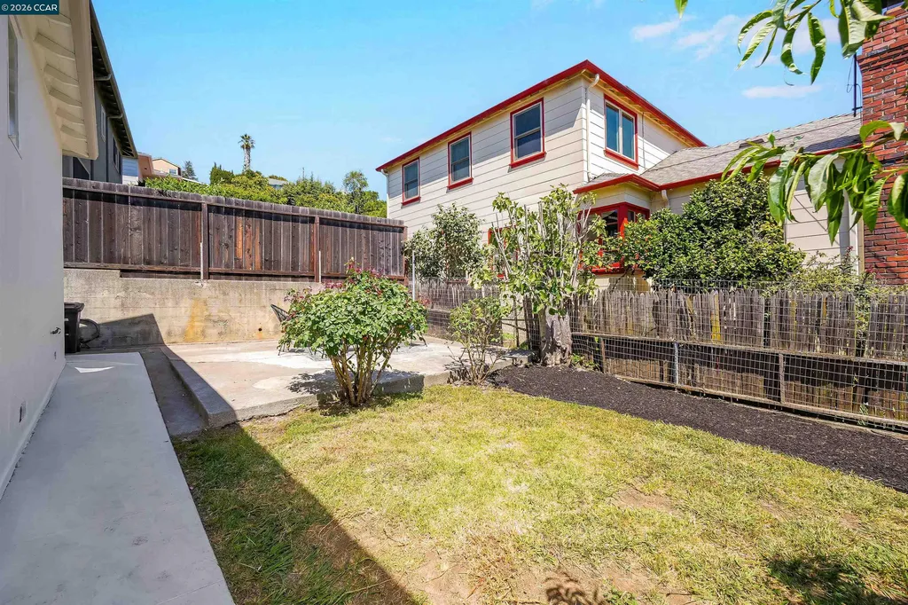 2880 Morgan Avenue Oakland CA 94602