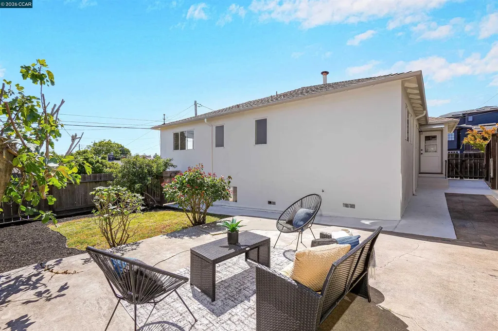 2880 Morgan Avenue Oakland CA 94602