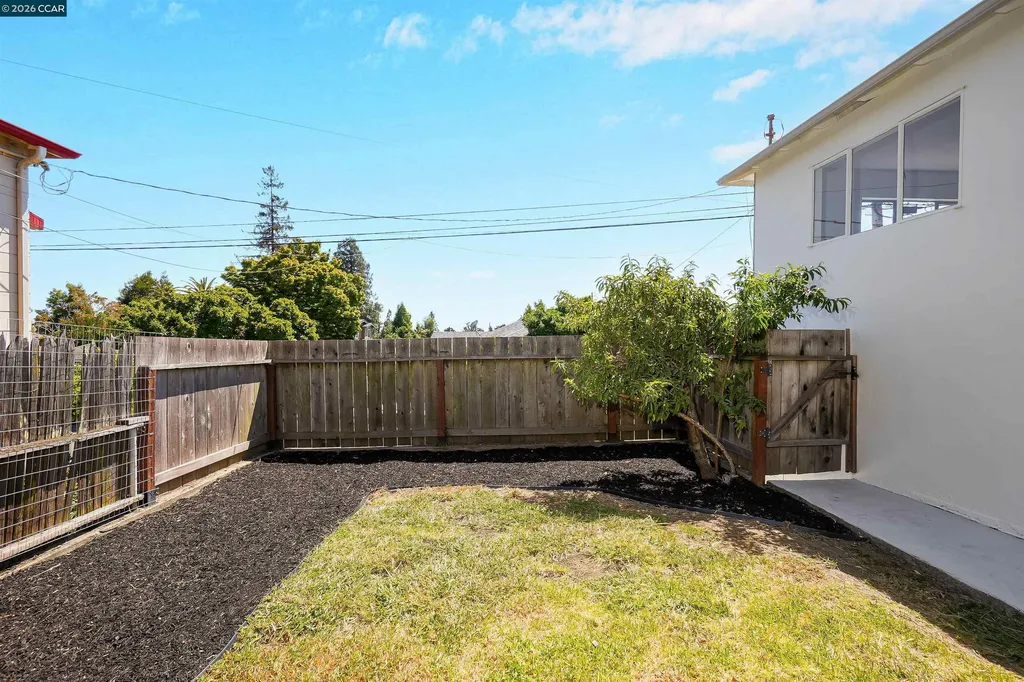 2880 Morgan Avenue Oakland CA 94602