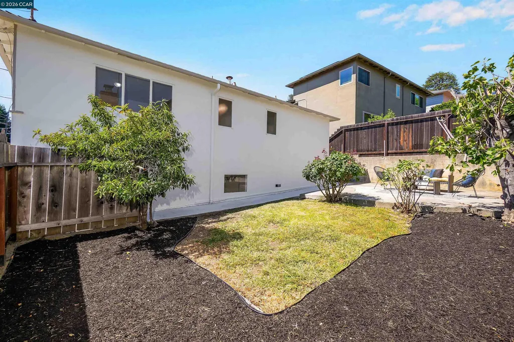 2880 Morgan Avenue Oakland CA 94602