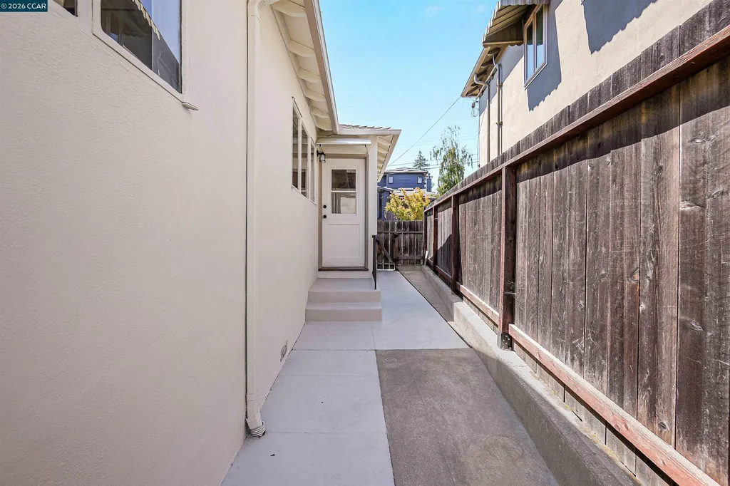 2880 Morgan Avenue Oakland CA 94602