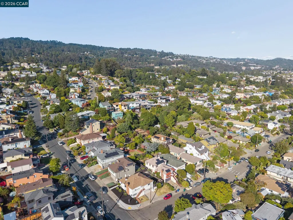 2880 Morgan Avenue Oakland CA 94602