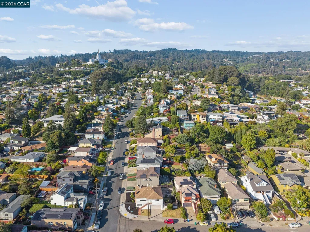 2880 Morgan Avenue Oakland CA 94602