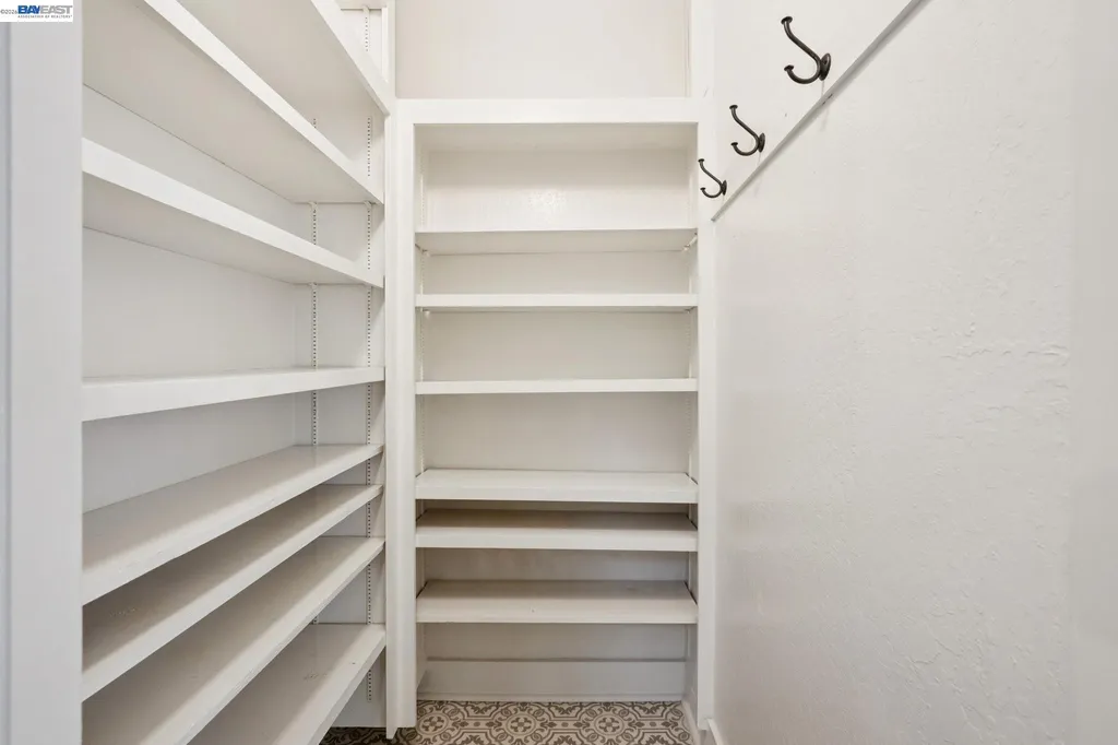 200 Lakeside Oakland CA 94612