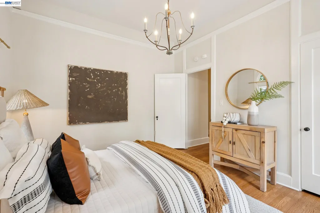 200 Lakeside Oakland CA 94612