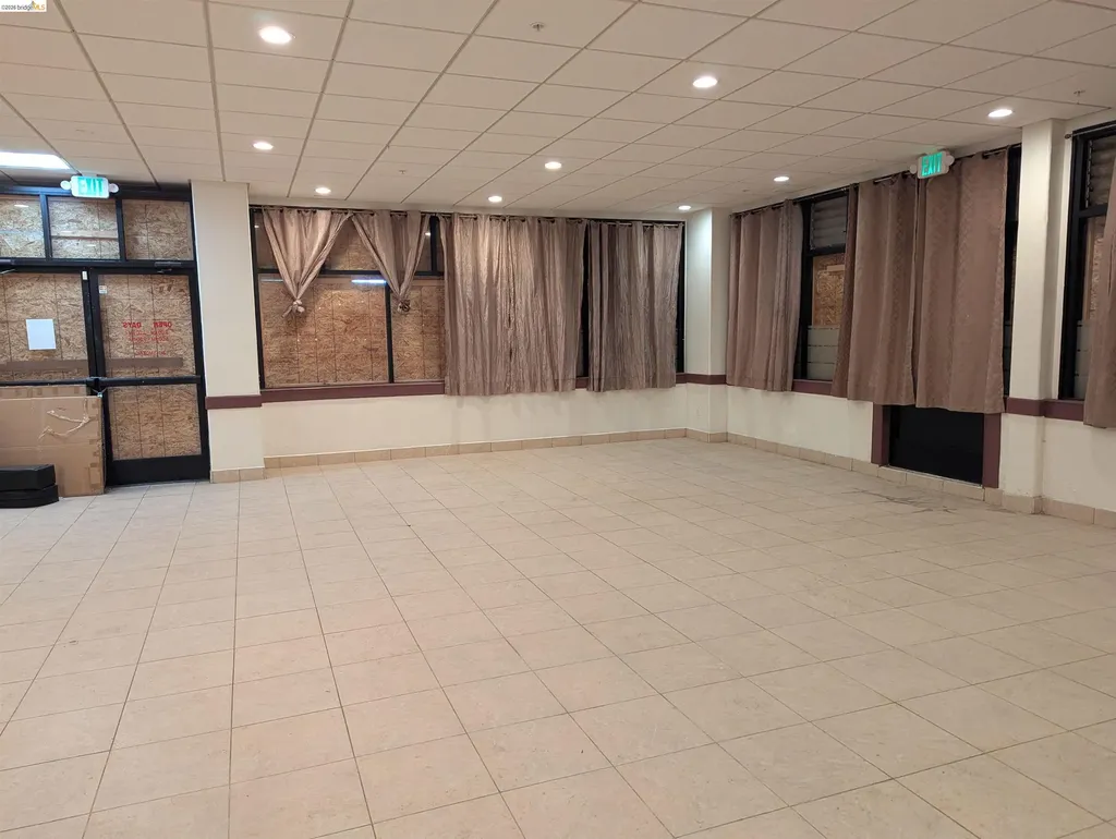 400 12th Street Oakland CA 94606