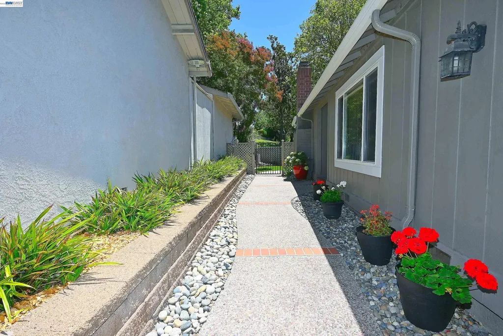 1822 Saint George Road Danville CA 94526
