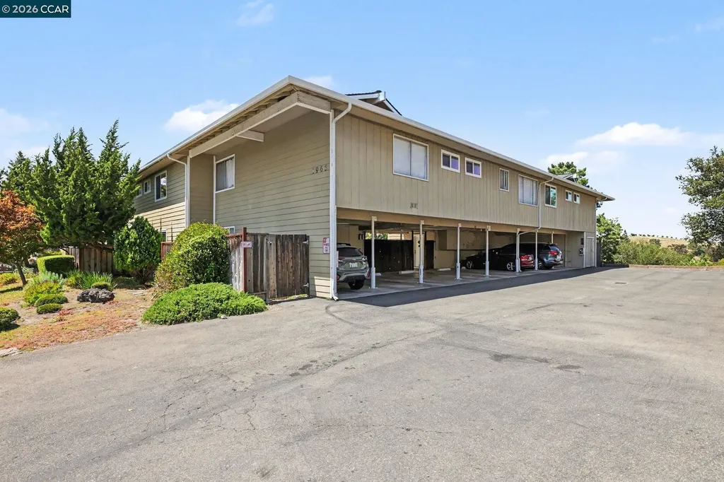 1965 Ascot Drive Moraga CA 94556