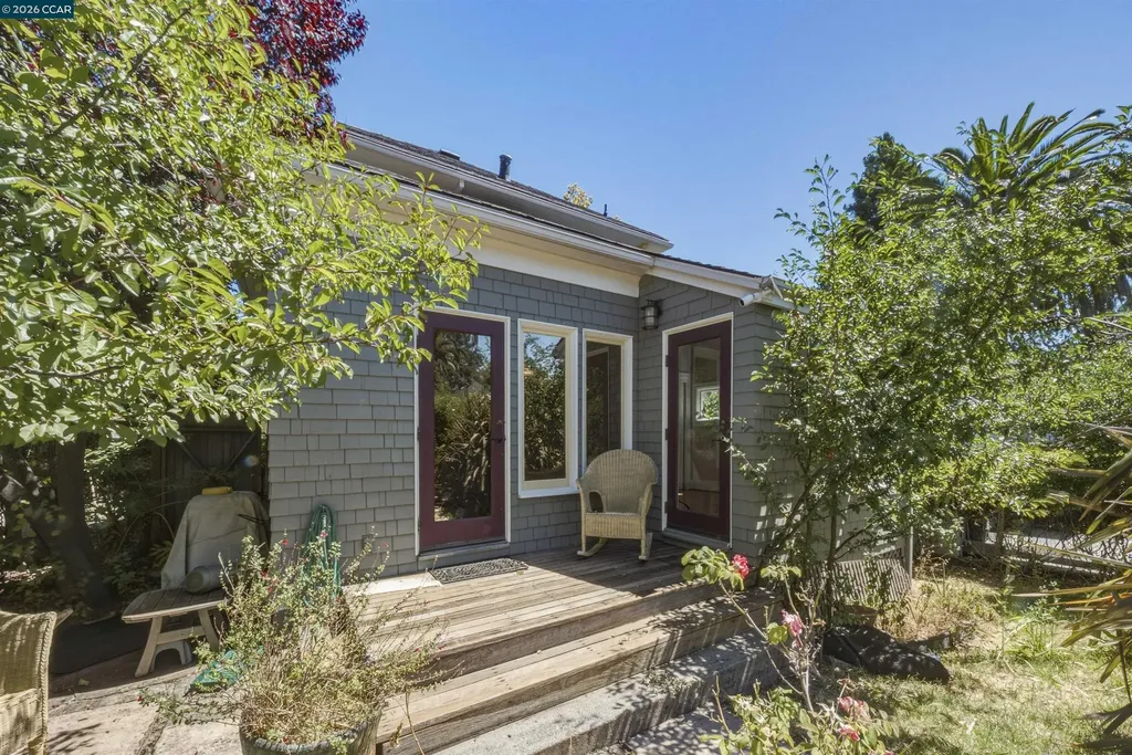 133 Pinole Street Hercules CA 94547