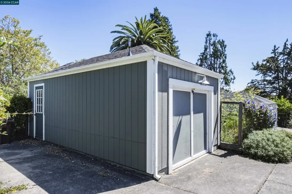 133 Pinole Street Hercules CA 94547