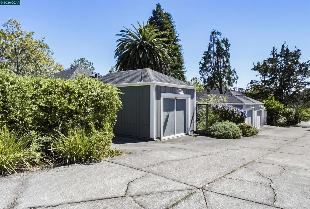 133 Pinole Street Hercules CA 94547