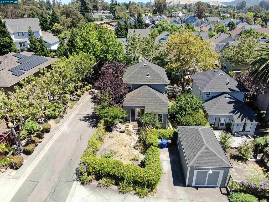 133 Pinole Street Hercules CA 94547