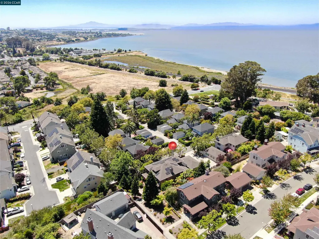 133 Pinole Street Hercules CA 94547
