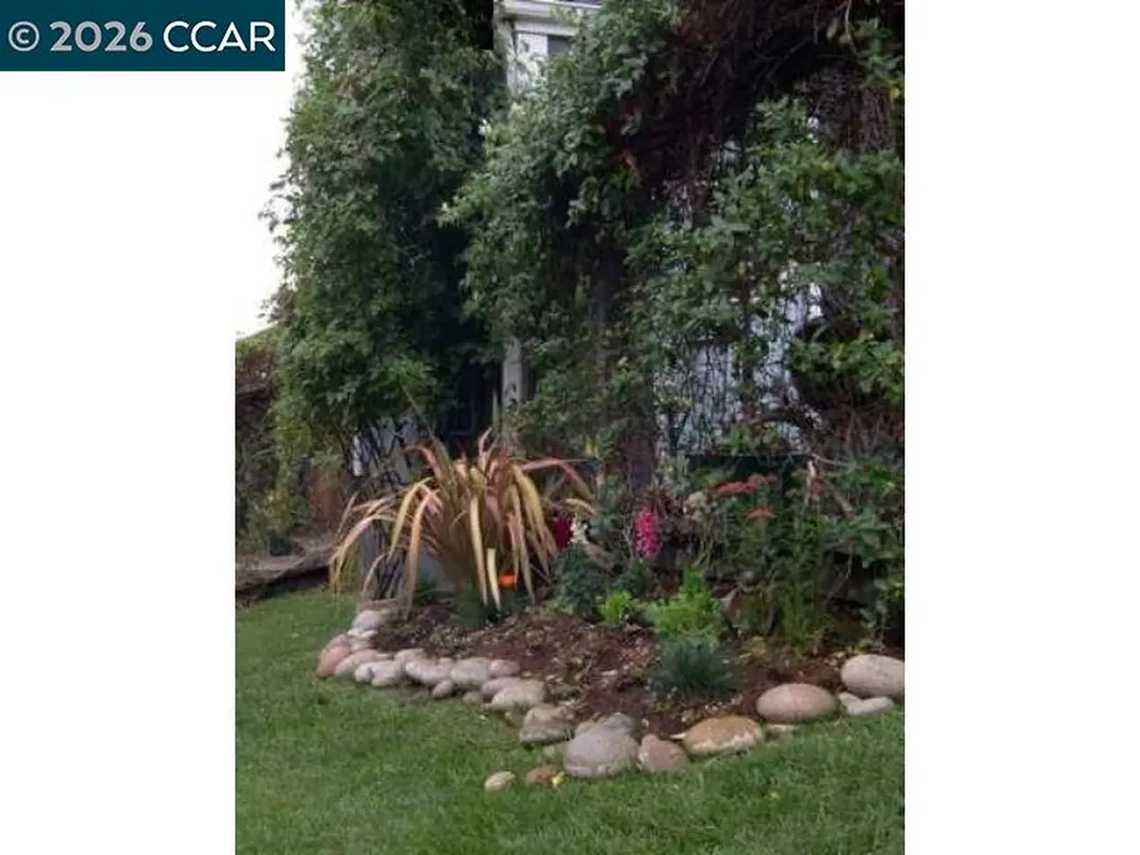 133 Pinole Street Hercules CA 94547
