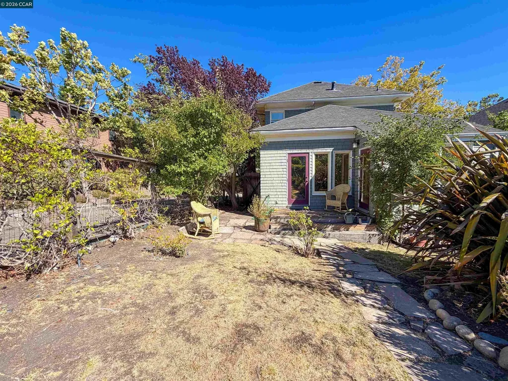 133 Pinole Street Hercules CA 94547