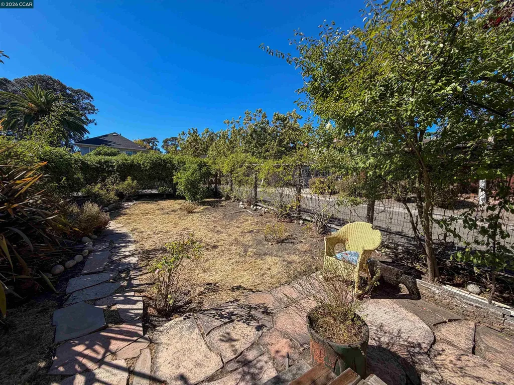 133 Pinole Street Hercules CA 94547
