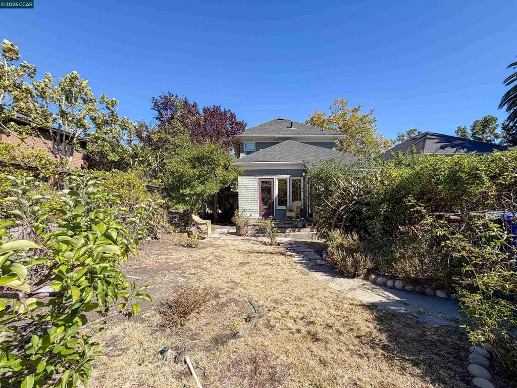 133 Pinole Street Hercules CA 94547