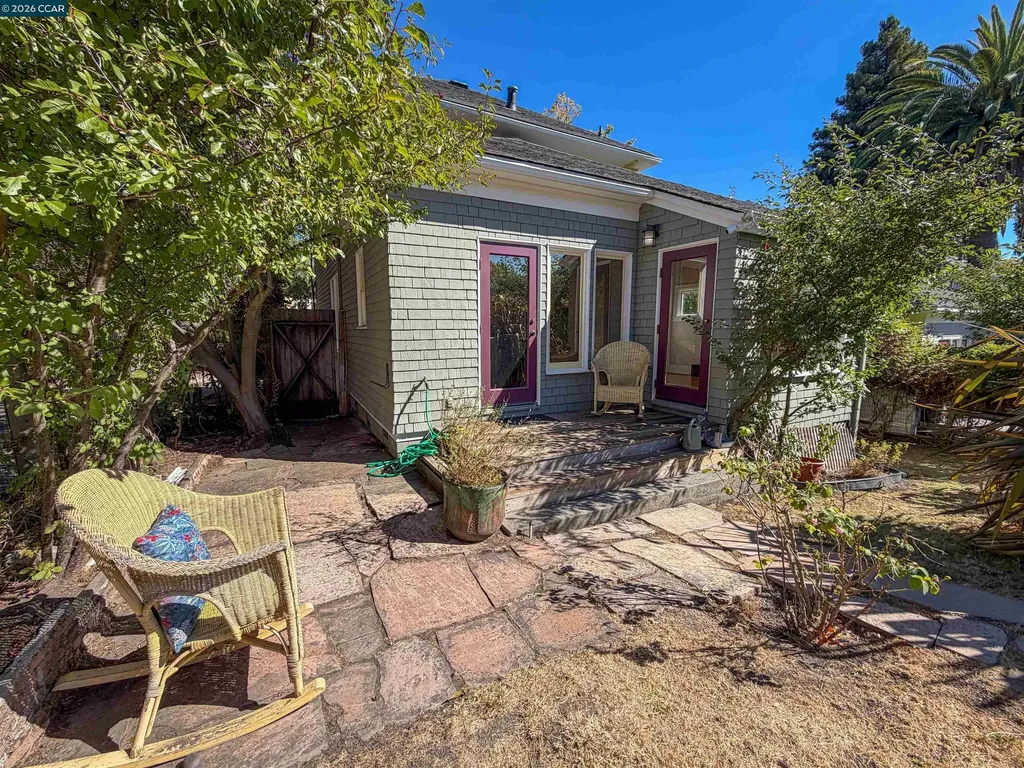 133 Pinole Street Hercules CA 94547