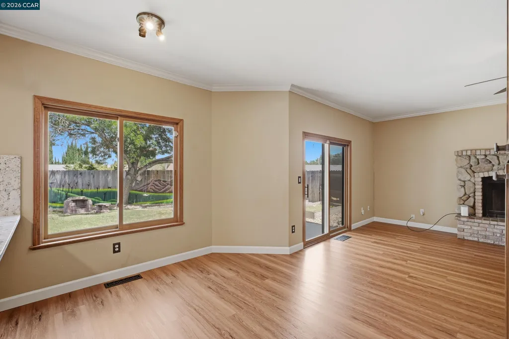 454 Bristol Court Oakley CA 94561