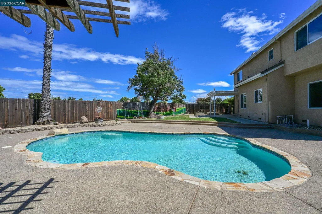 454 Bristol Court Oakley CA 94561