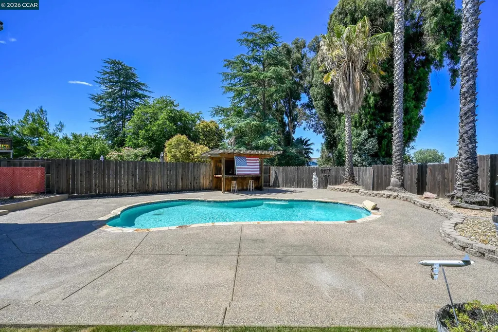 454 Bristol Court Oakley CA 94561