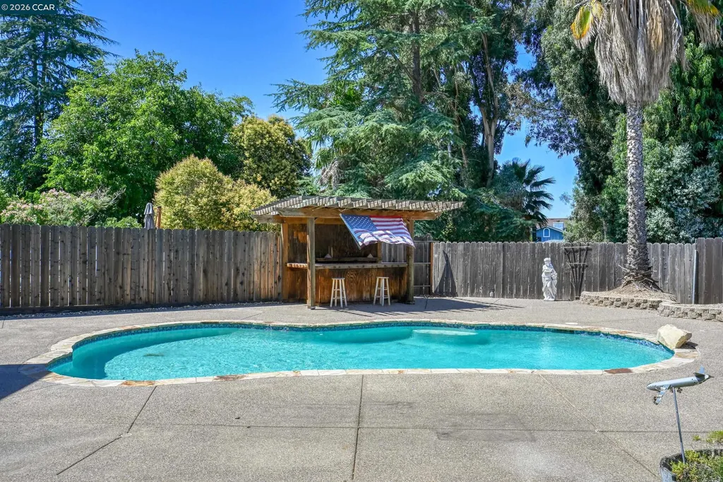 454 Bristol Court Oakley CA 94561