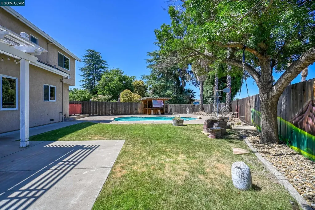 454 Bristol Court Oakley CA 94561