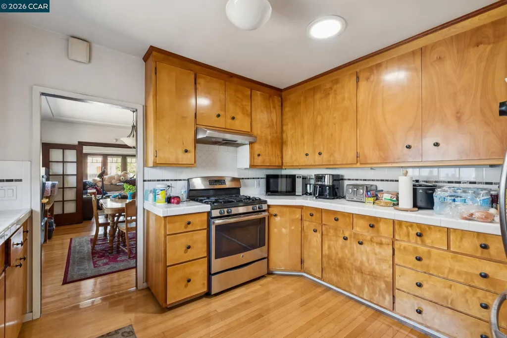 1242 Hopkins Street Berkeley CA 94702