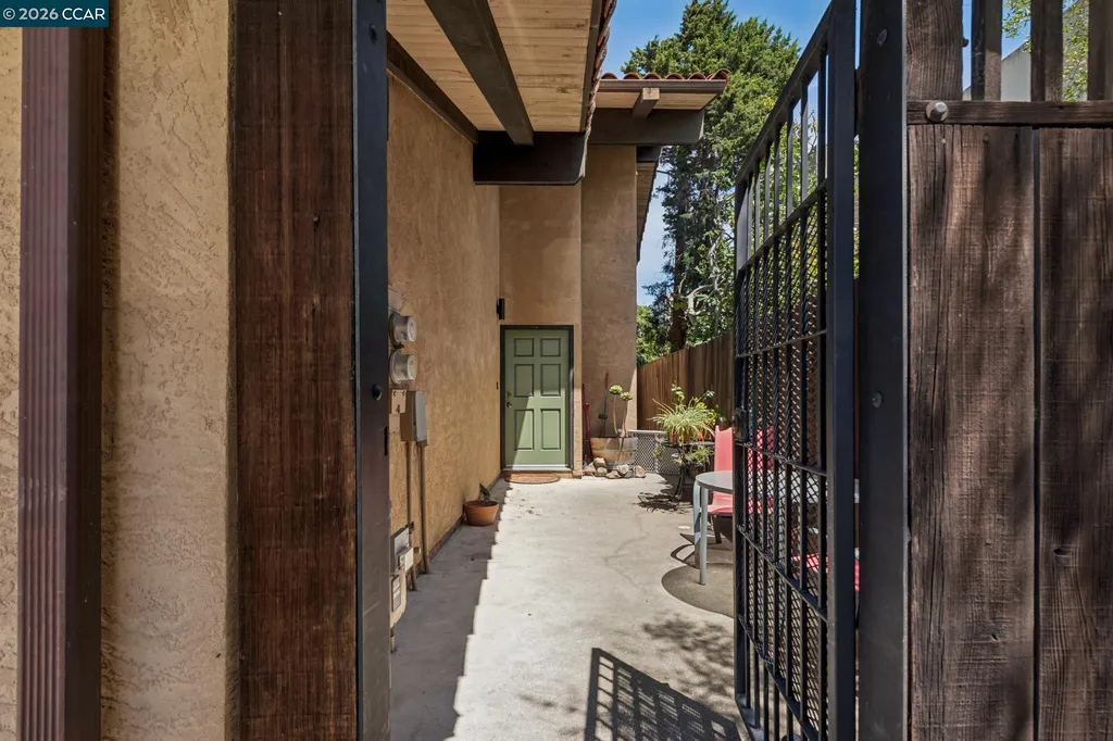 1242 Hopkins Street Berkeley CA 94702