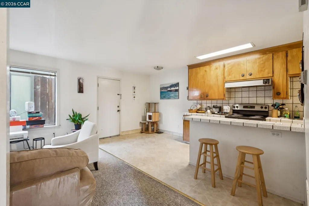 1242 Hopkins Street Berkeley CA 94702