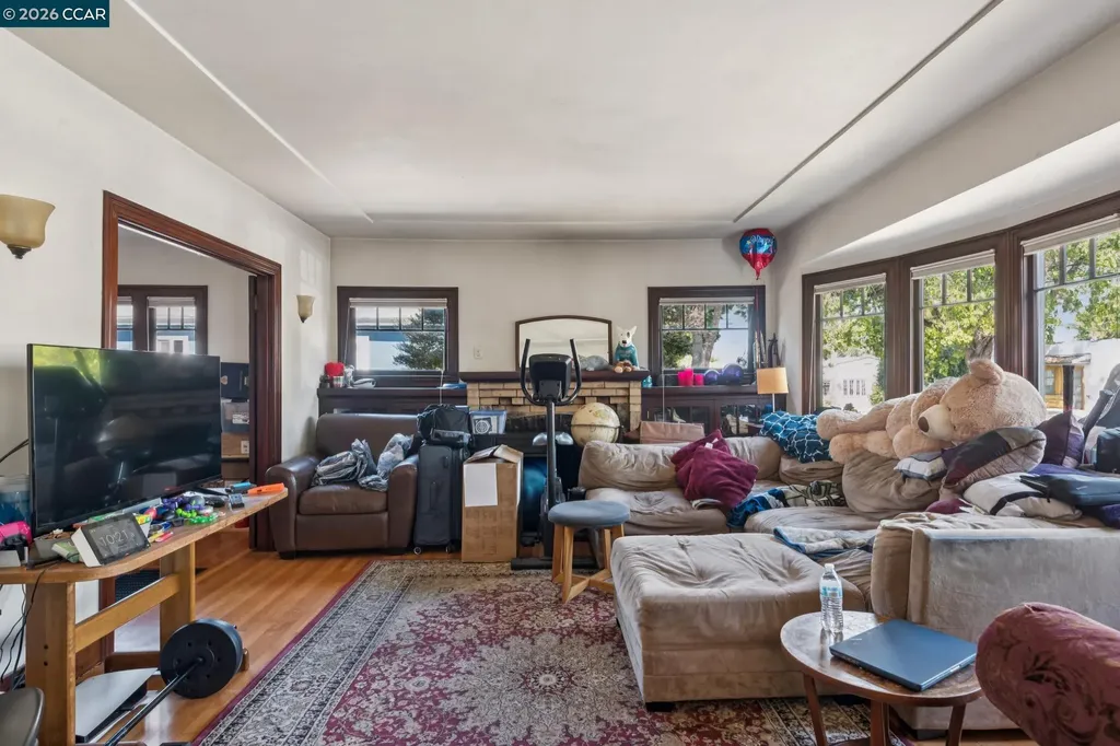 1242 Hopkins Street Berkeley CA 94702