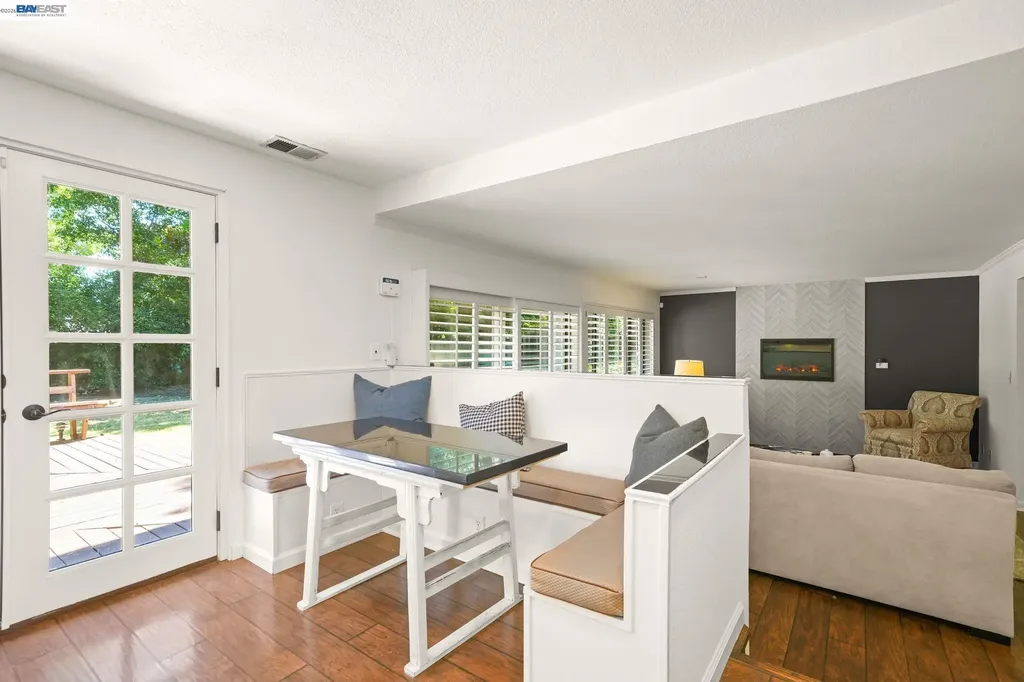 5709 Corte Libre Pleasanton CA 94566