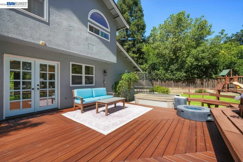 5709 Corte Libre Pleasanton CA 94566