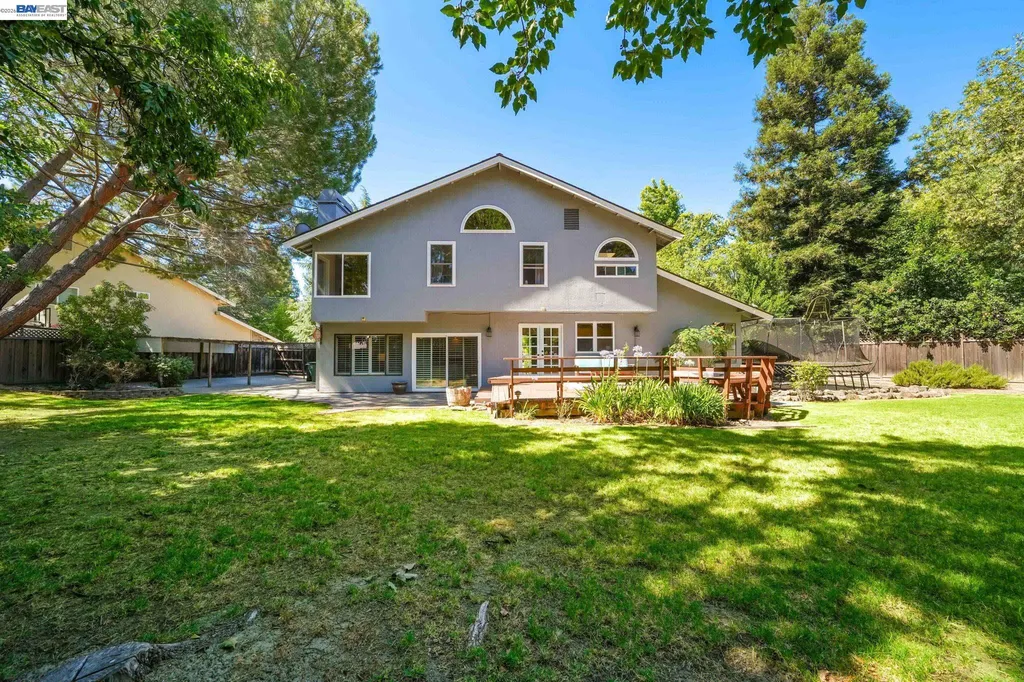5709 Corte Libre Pleasanton CA 94566