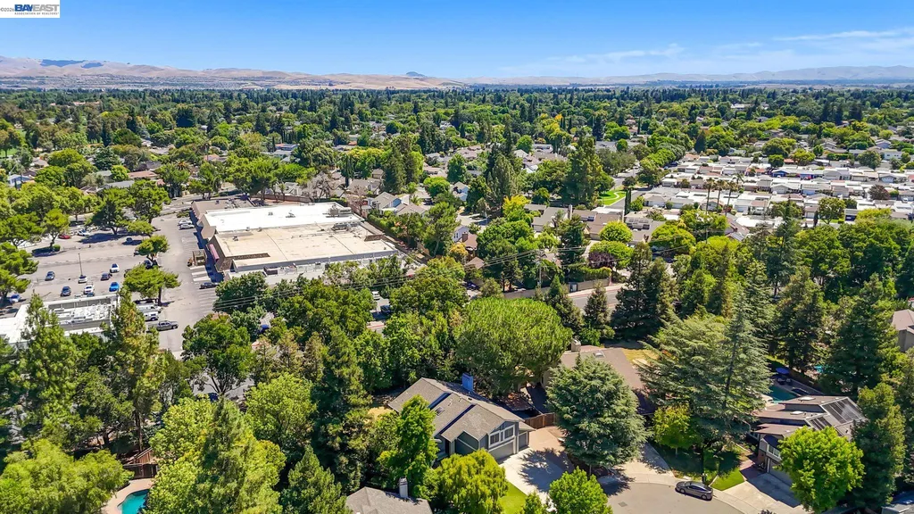 5709 Corte Libre Pleasanton CA 94566