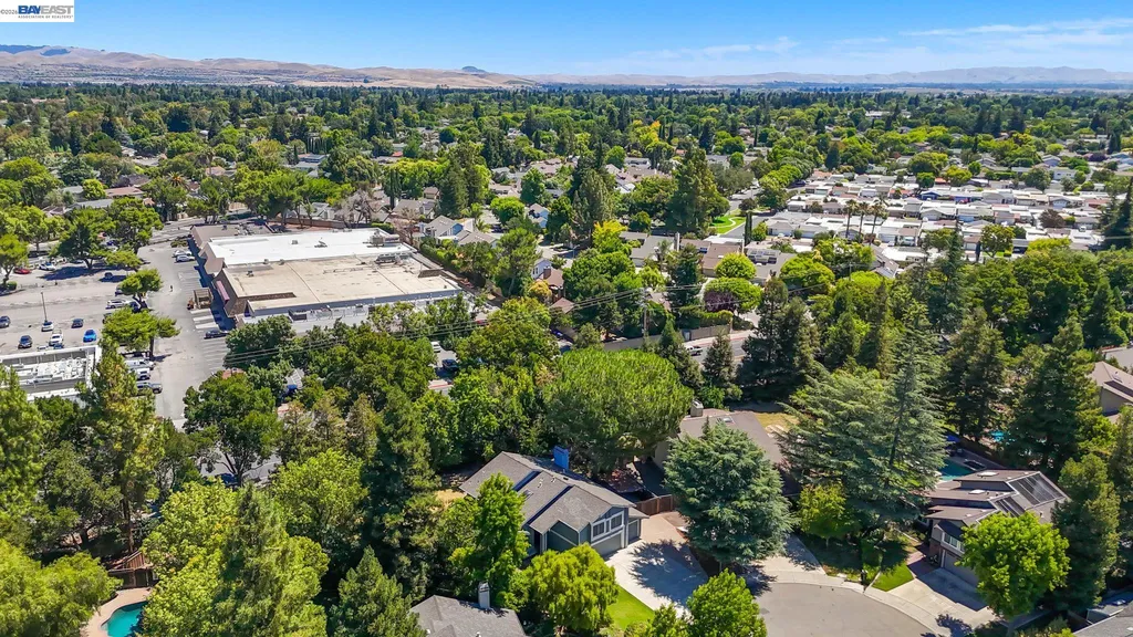 5709 Corte Libre Pleasanton CA 94566
