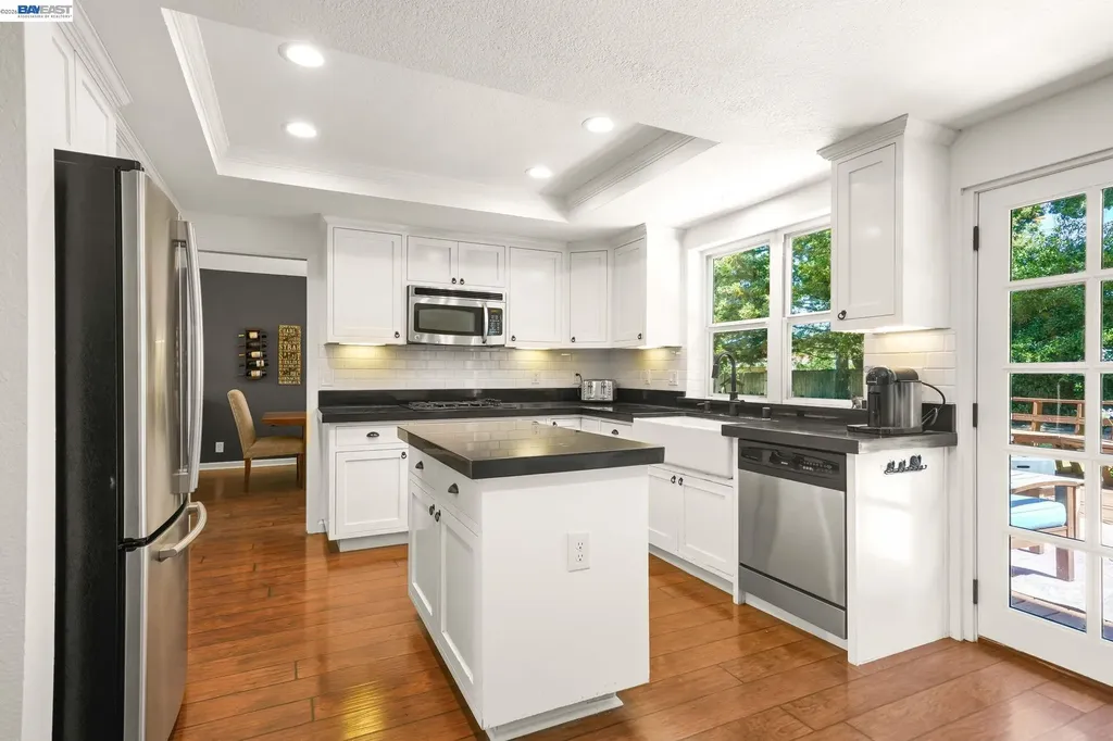 5709 Corte Libre Pleasanton CA 94566