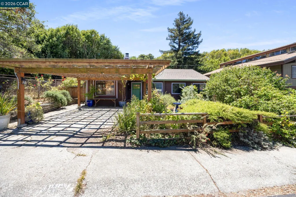 3819 Linden Lane El Sobrante CA 94803