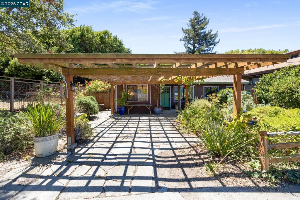 3819 Linden Lane El Sobrante CA 94803