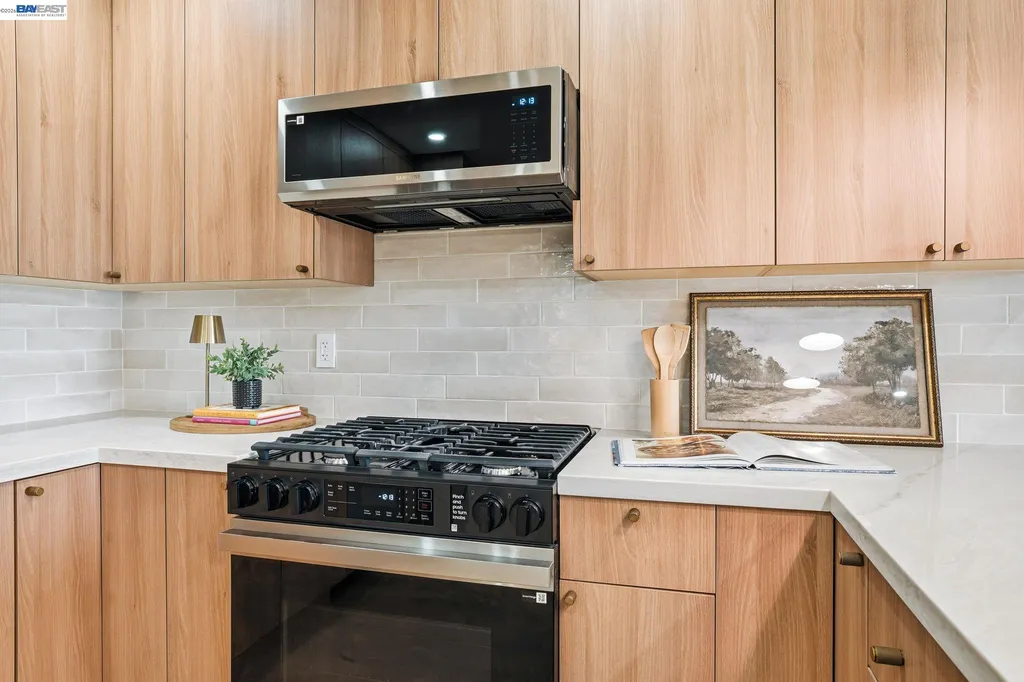 3044 San Andreas Drive Union City CA 94587