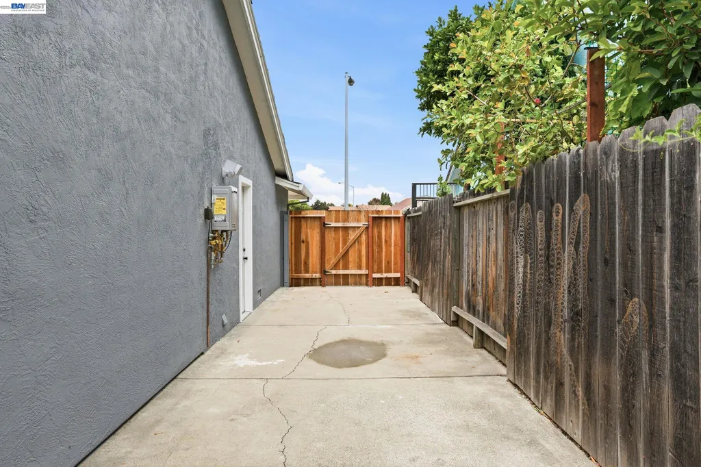 3044 San Andreas Drive Union City CA 94587