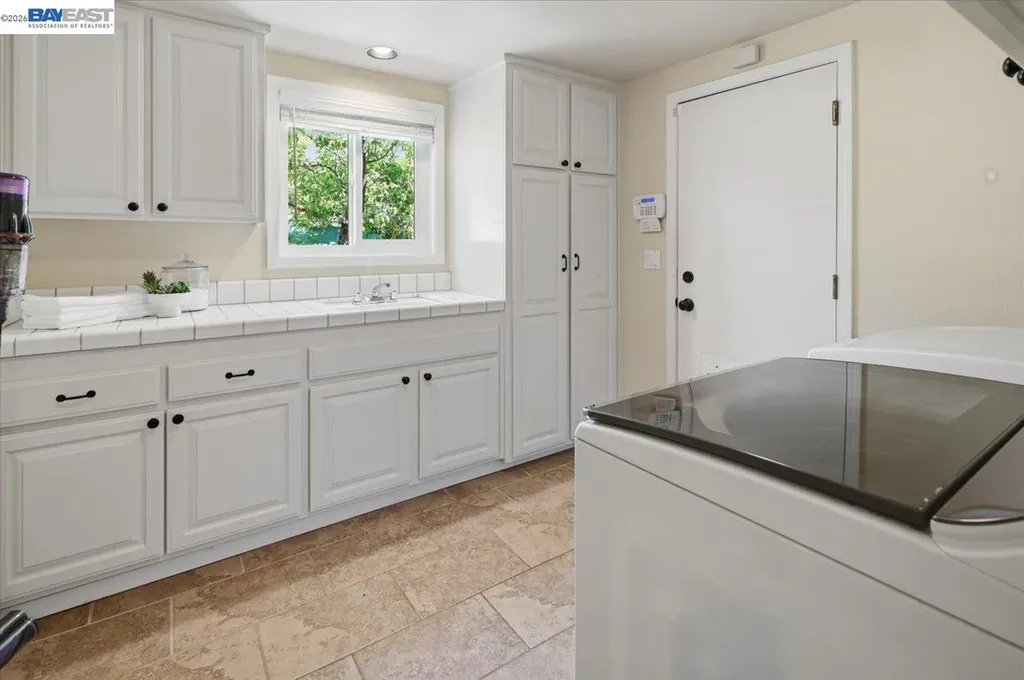 3766 Valley View Way Livermore CA 94551