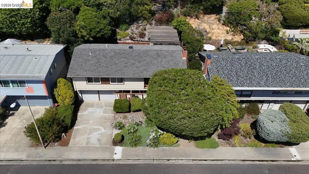 132 Rishell Drive Oakland CA 94619