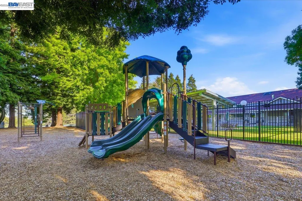 44 Summer Hill Court Danville CA 94526