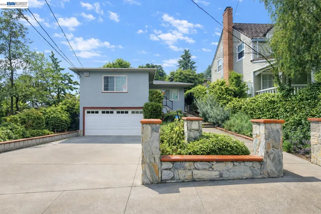 4015 Rusting Avenue Oakland CA 94605