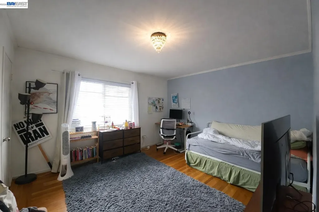 4015 Rusting Avenue Oakland CA 94605