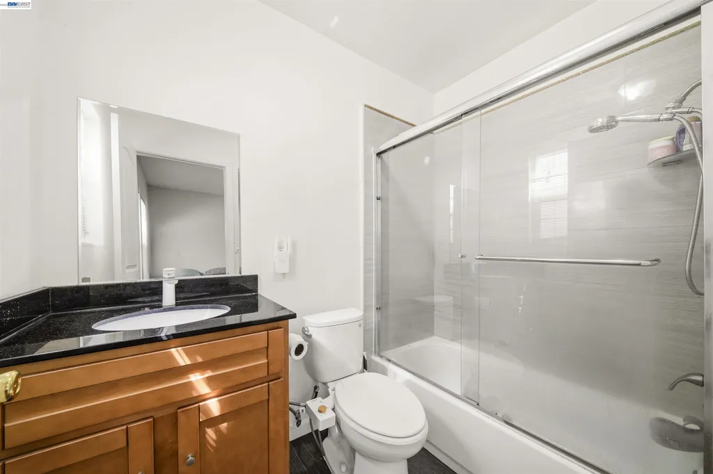 3229 Macarthur Boulevard Oakland CA 94602