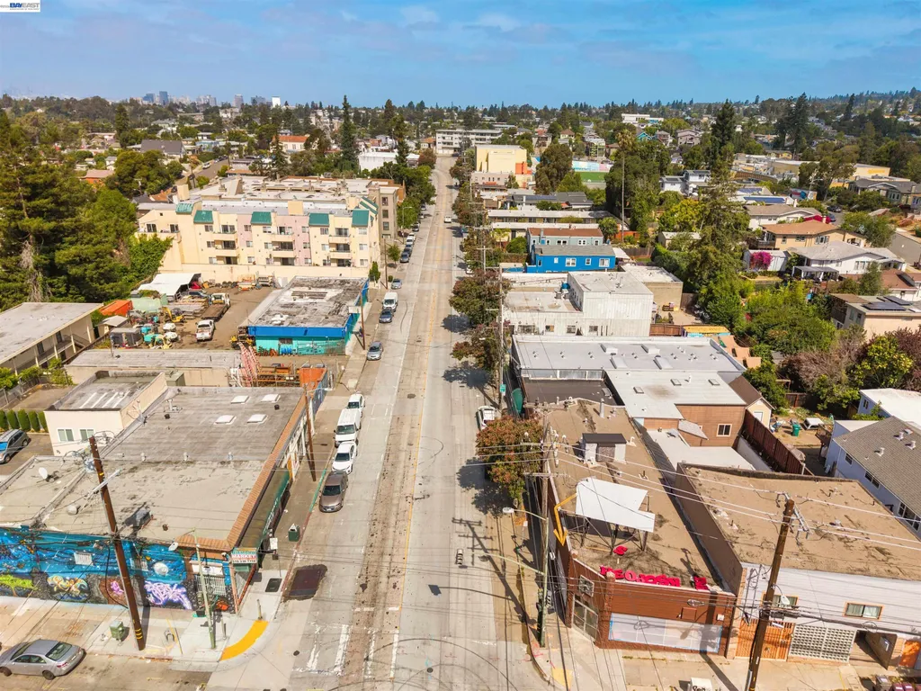 3229 Macarthur Boulevard Oakland CA 94602